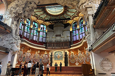 世界遺産・カタルーニャ音楽堂入場！午後ツアー （州公認ライセンス所有日本語観光ガイド付）