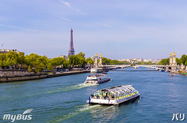 パリ自由行動セーヌ川クルーズ