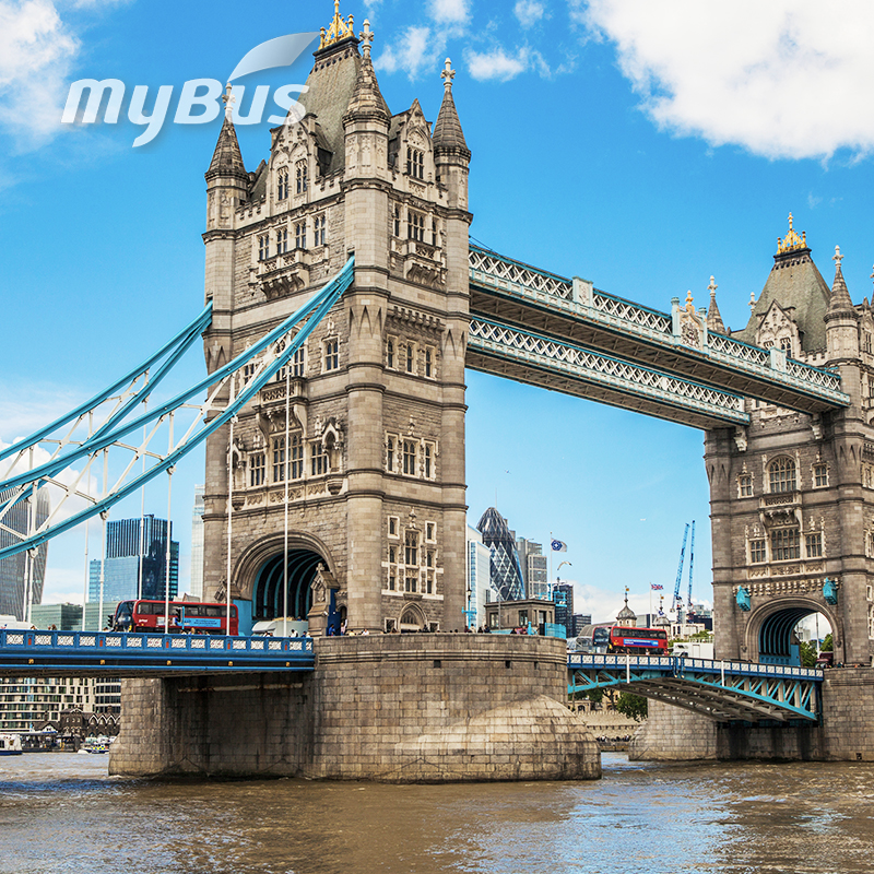 ロンドン観光2日目のイメージ。タワーブリッジやロンドン塔を巡る市内観光