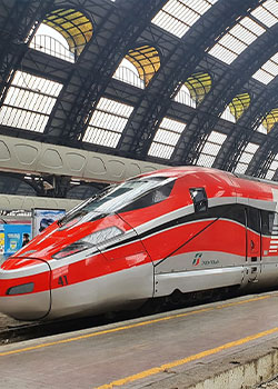 ローマから電車で日帰りツアー