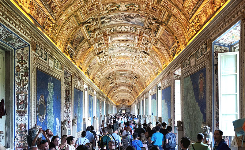 ローマ観光バチカン美術館オプショナルツアー