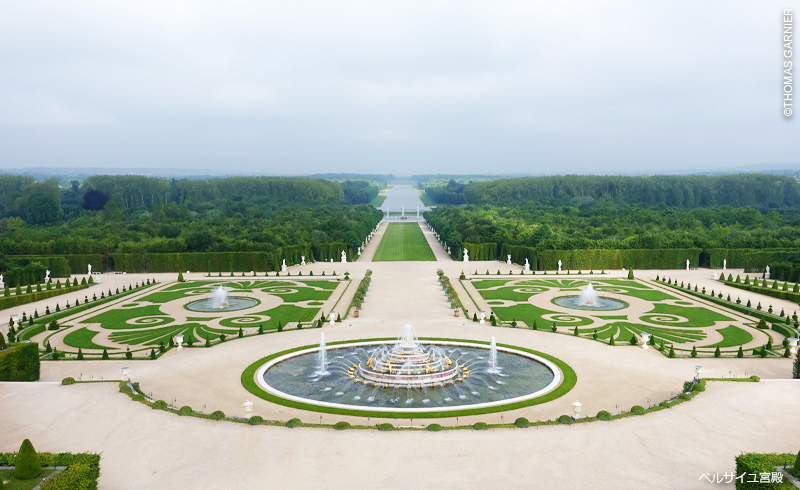 お得な1日セット 午前ベルサイユ宮殿 午後ルーブル美術館 夜景を楽しむセーヌ川ディナークルーズ 昼食 夕食付 マイバスヨーロッパ公式サイト