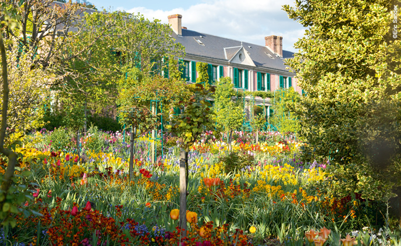 美しいフランスの村 モネの家と庭園 印象派の世界ジベルニー半日観光ツアー マイバスヨーロッパ公式サイト